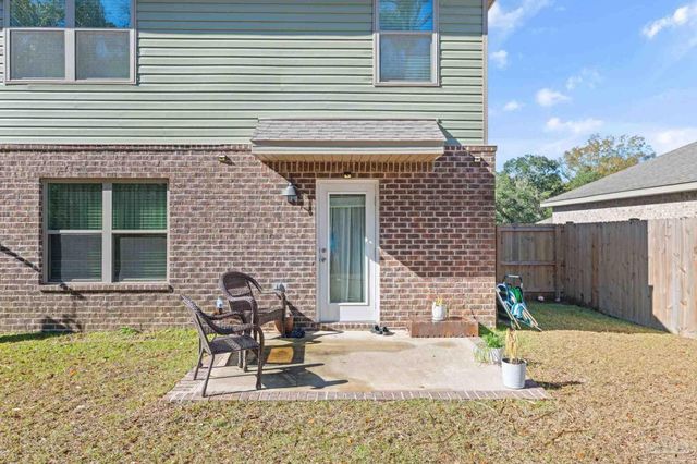 9816 Betula Rd, Pensacola, FL 32526