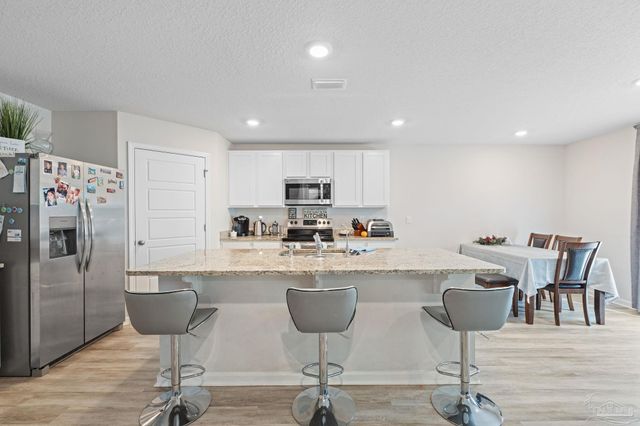 9816 Betula Rd, Pensacola, FL 32526