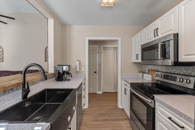 9300 Ayscough Road, Summerville, SC 29485