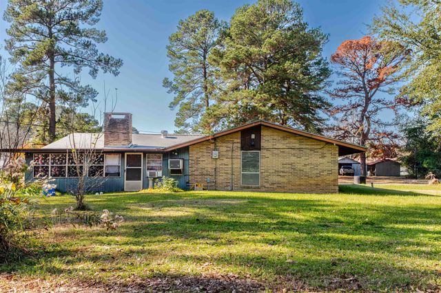 225 STEELMAN DR, Marshall, TX 75672