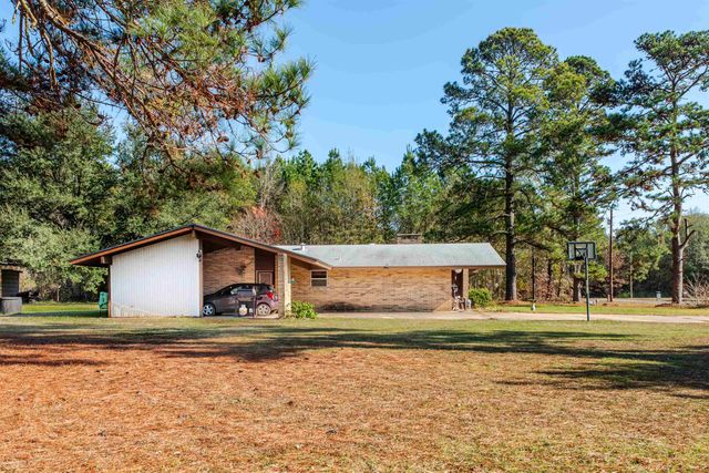 225 STEELMAN DR, Marshall, TX 75672