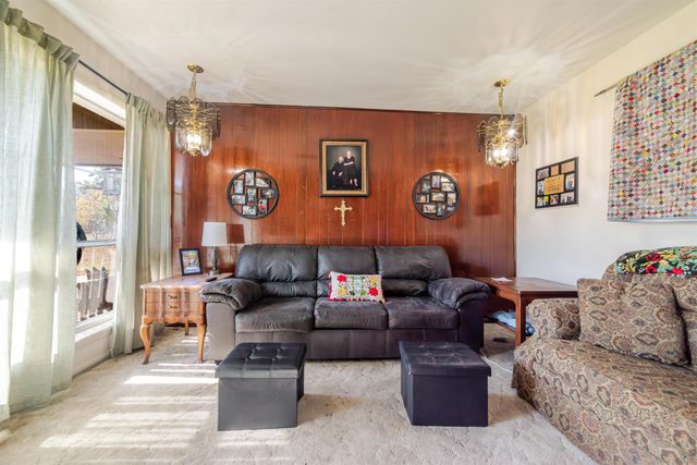 225 STEELMAN DR, Marshall, TX 75672