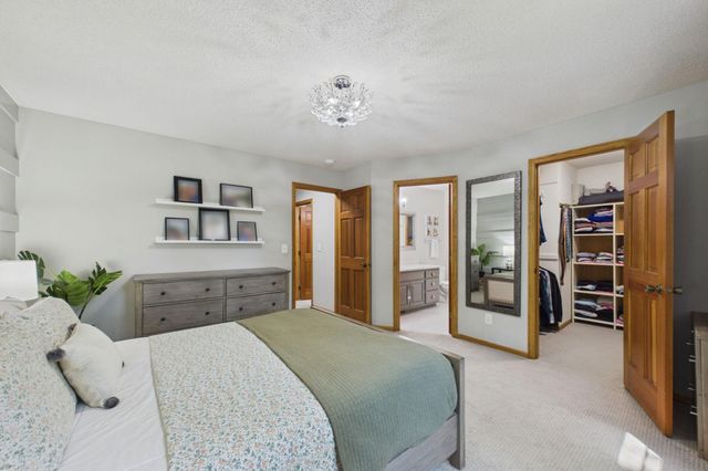 30 B Street, Saint Paul, MN 55106