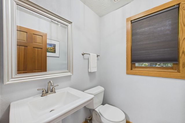 30 B Street, Saint Paul, MN 55106