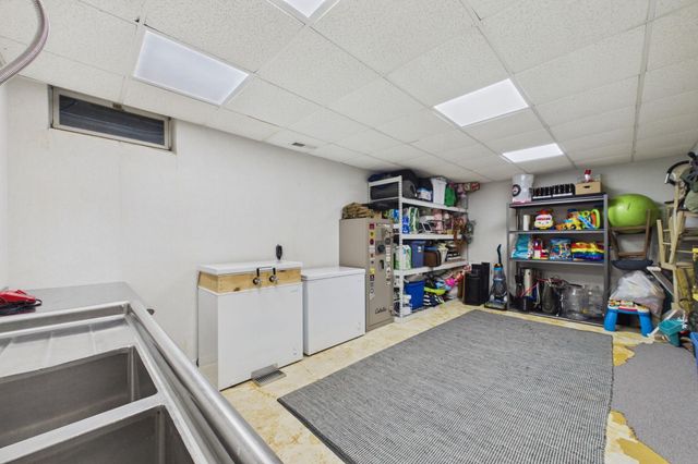 30 B Street, Saint Paul, MN 55106