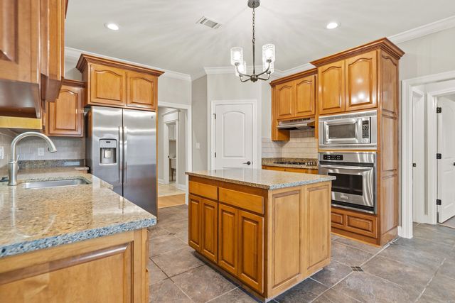 207 QUAIL RIDGE Drive, Hot Springs, AR 71901