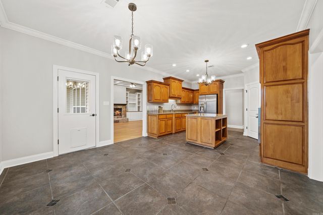 207 QUAIL RIDGE Drive, Hot Springs, AR 71901