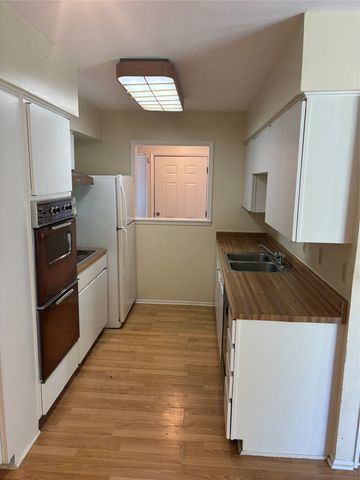 2708 Running Brook Lane, Dallas, TX 75228