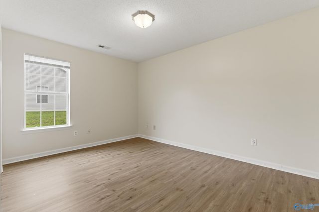 100 Green Lea Lane, New Market, AL 35761