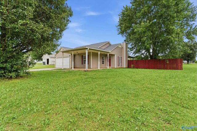 100 Green Lea Lane, New Market, AL 35761