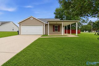 100 Green Lea Lane, New Market, AL 35761