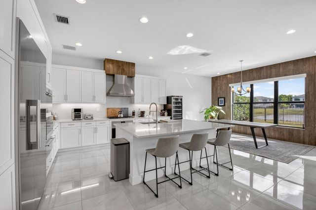 17302 Rainstream Road, Boca Raton, FL 33496