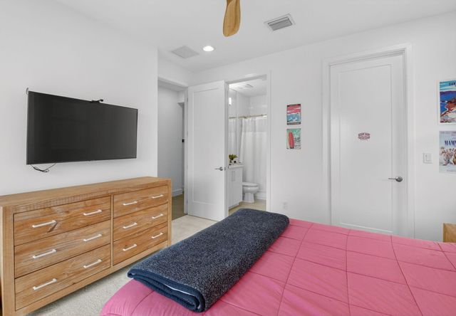 17302 Rainstream Road, Boca Raton, FL 33496