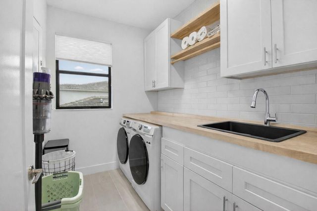 17302 Rainstream Road, Boca Raton, FL 33496