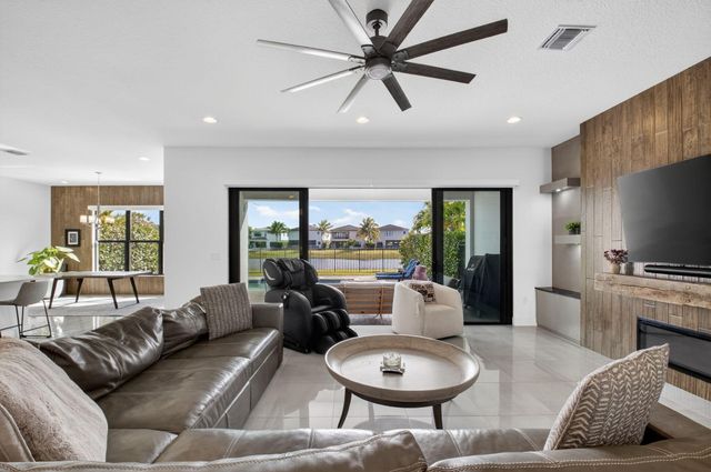 17302 Rainstream Road, Boca Raton, FL 33496