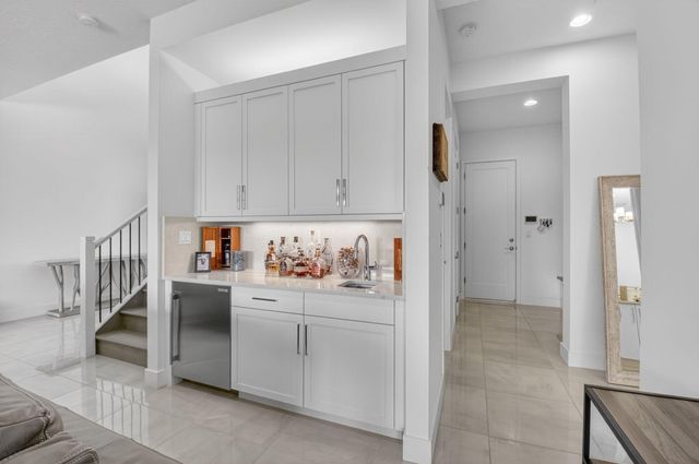 17302 Rainstream Road, Boca Raton, FL 33496