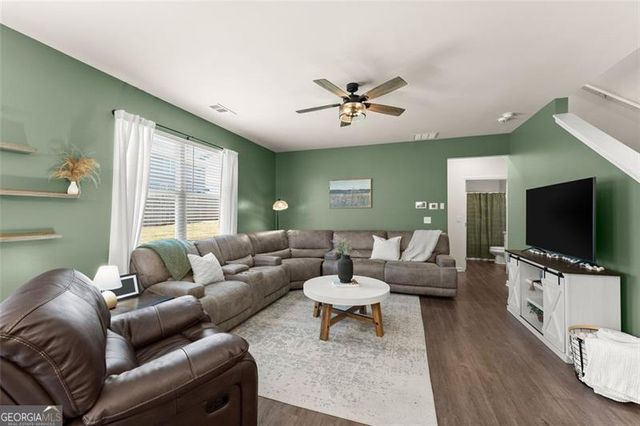 867 STARBUCK Parkway, Pendergrass, GA 30567