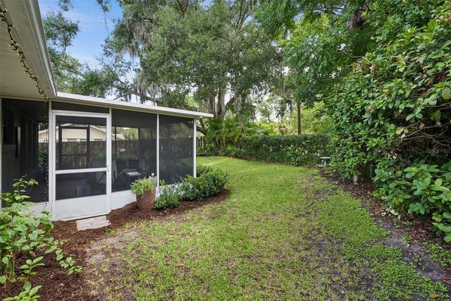613 HURON PLACE, Mount Dora, FL 32757