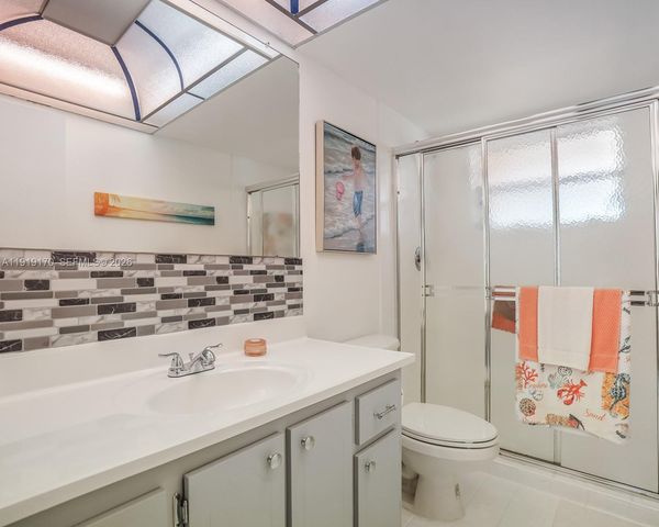 9401 Sunrise Lakes Boulevard 302, Sunrise, FL 33322