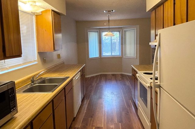 318 Austin Avenue, Mary Esther, FL 32569