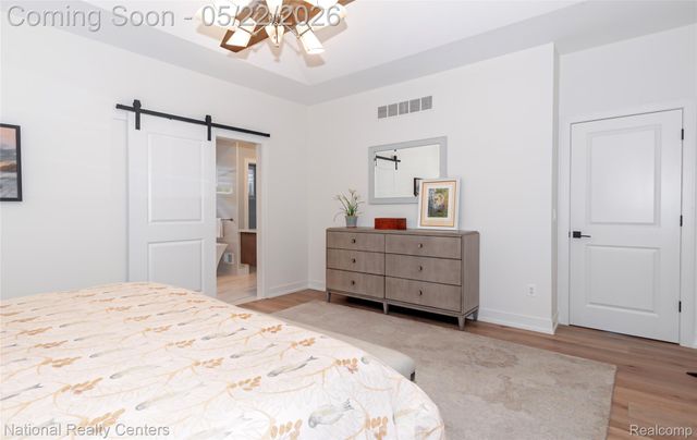 14170 Kings Park Court, Shelby Charter Township, MI 48315