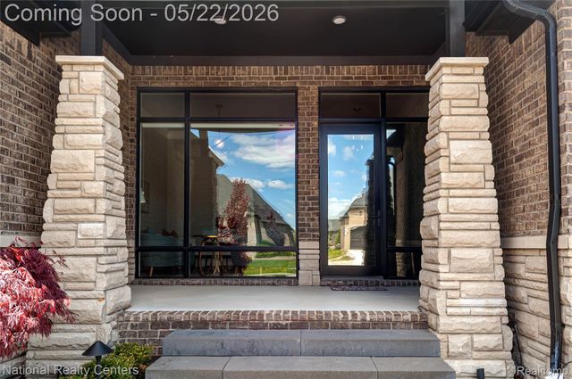 14170 Kings Park Court, Shelby Charter Township, MI 48315
