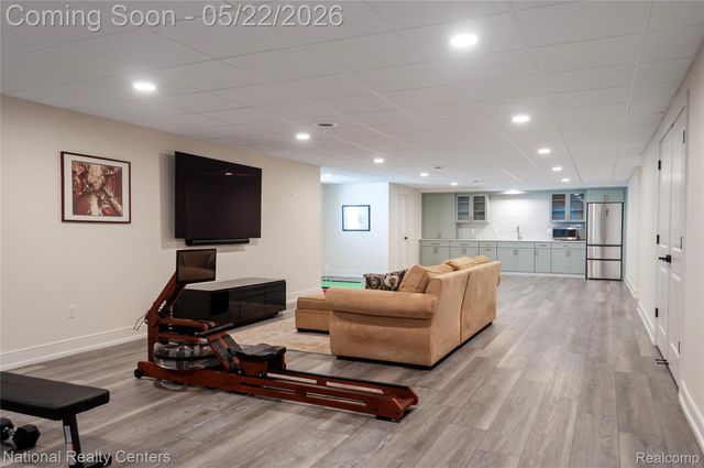 14170 Kings Park Court, Shelby Charter Township, MI 48315