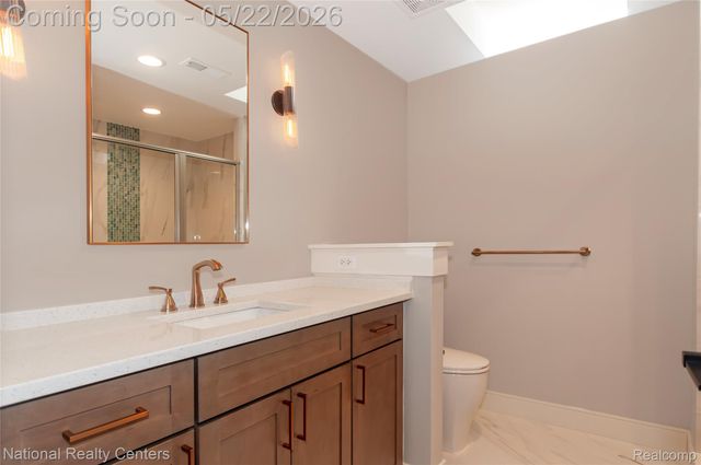 14170 Kings Park Court, Shelby Charter Township, MI 48315