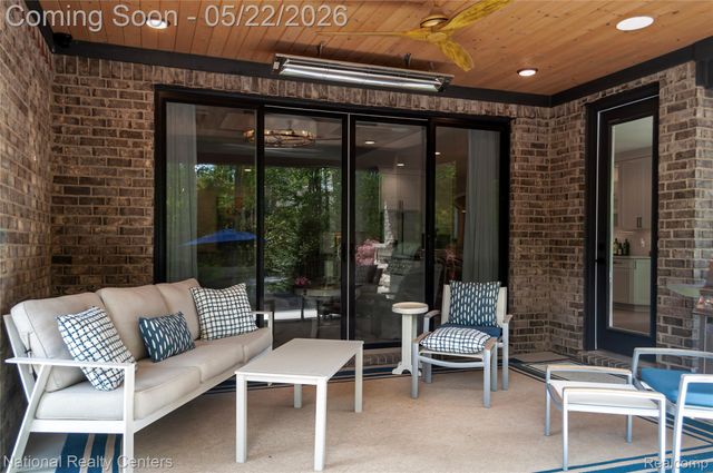 14170 Kings Park Court, Shelby Charter Township, MI 48315