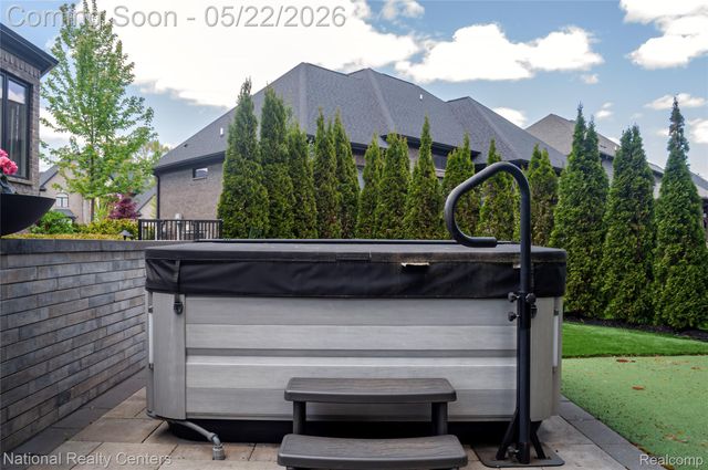 14170 Kings Park Court, Shelby Charter Township, MI 48315