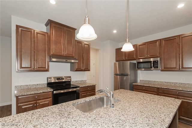 1616 Crescent Drive, Streetsboro, OH 44241