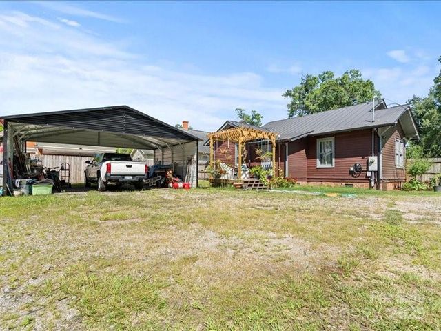 411 Market Street, Cheraw, SC 29520