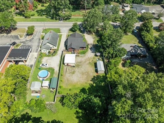 411 Market Street, Cheraw, SC 29520