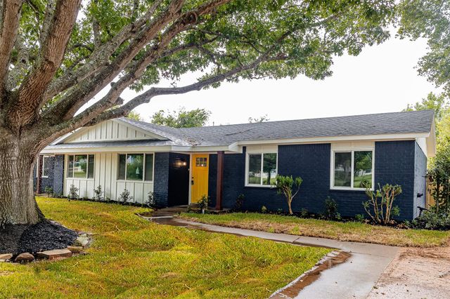 811 Matchett Street A, Brenham, TX 77833