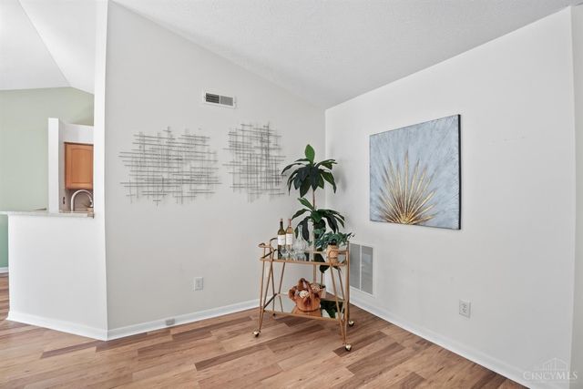 5892 Stonebridge Circle, Miami Twp, OH 45150