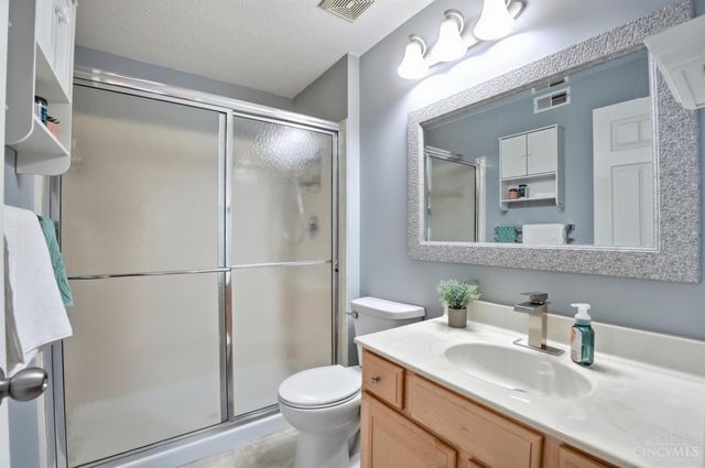 5892 Stonebridge Circle, Miami Twp, OH 45150
