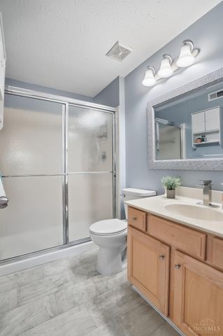 5892 Stonebridge Circle, Miami Twp, OH 45150