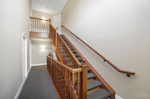 5892 Stonebridge Circle, Miami Twp, OH 45150