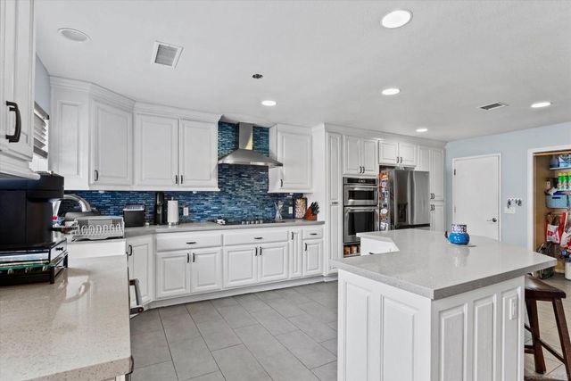 1983 Altamont, San Diego, CA 92139