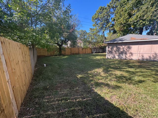 23015 Canyon Lake Drive, Spring, TX 77373