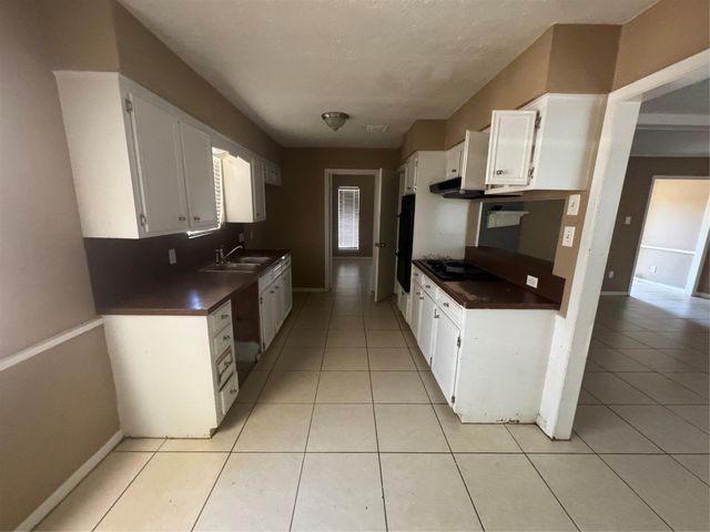 23015 Canyon Lake Drive, Spring, TX 77373