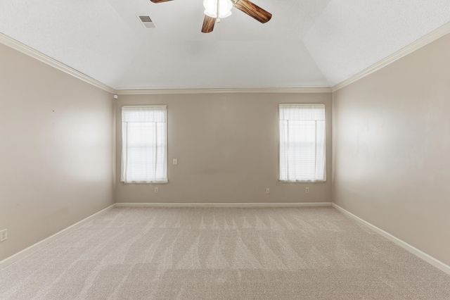 8586 S RHONDA CIR, Memphis, TN 38018