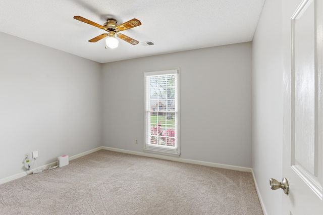 8586 S RHONDA CIR, Memphis, TN 38018