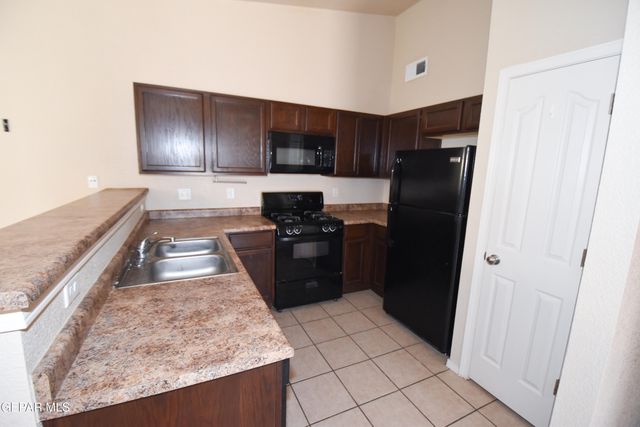 7313 BRICK DUST Street, El Paso, TX 79934