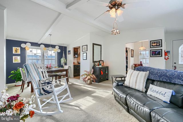 3625 DAHLIA LN, Middle River, MD 21220