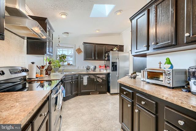 3625 DAHLIA LN, Middle River, MD 21220