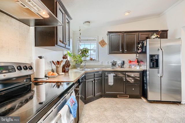 3625 DAHLIA LN, Middle River, MD 21220