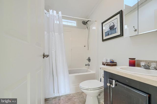 3625 DAHLIA LN, Middle River, MD 21220