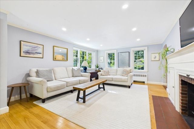 13 Millbrook Rd, Westwood, MA 02090