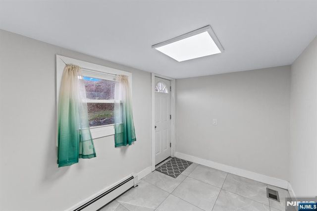 48 Algonquin Avenue, Rockaway Township, NJ 07866